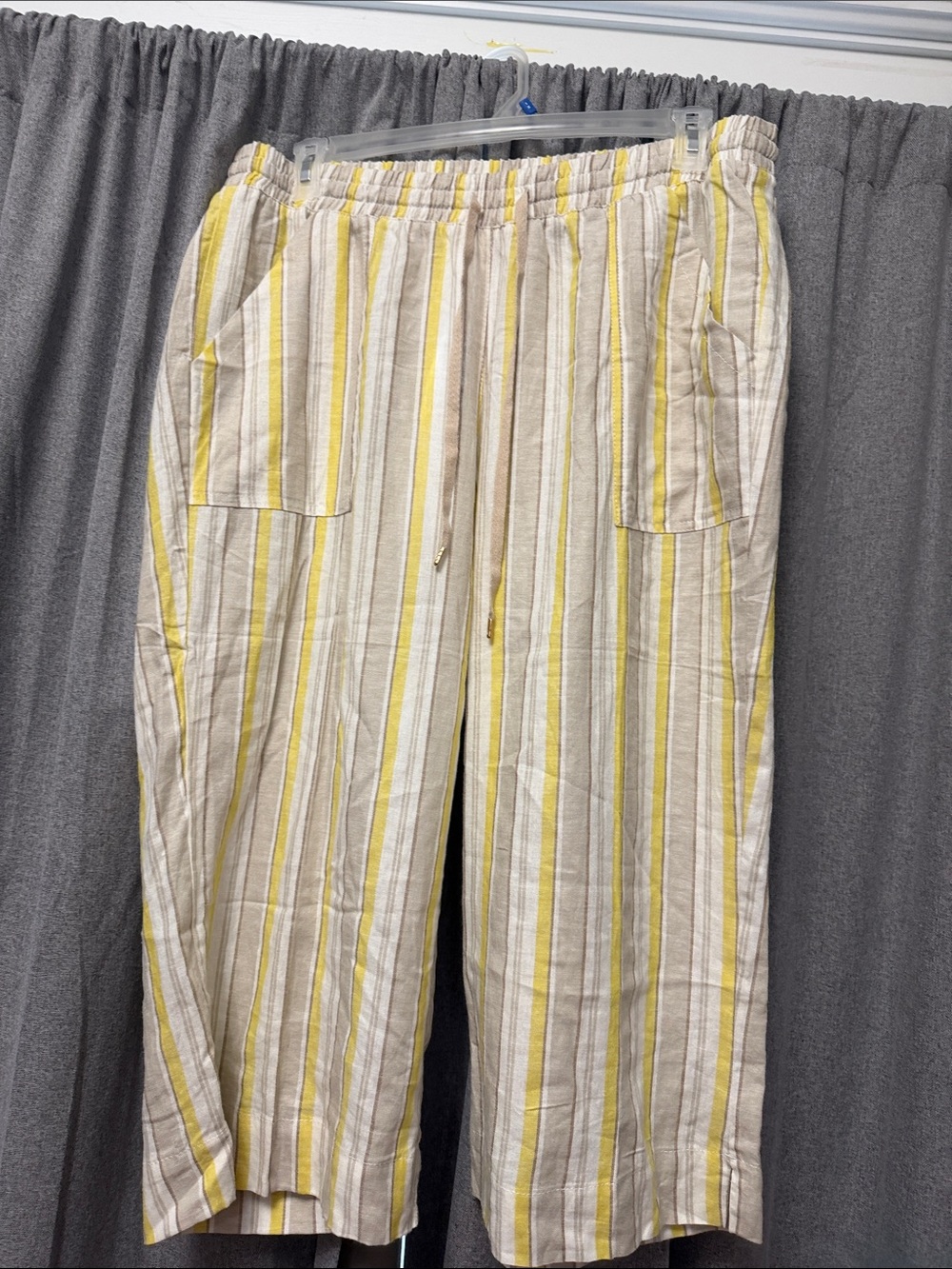 Women’s Striped Drawstring Capris - Yellow & Beige